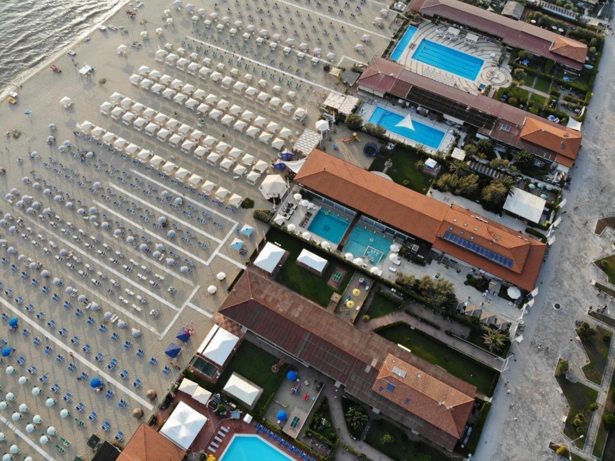 Appartement Teresita Wellness Club à Viareggio Extérieur photo